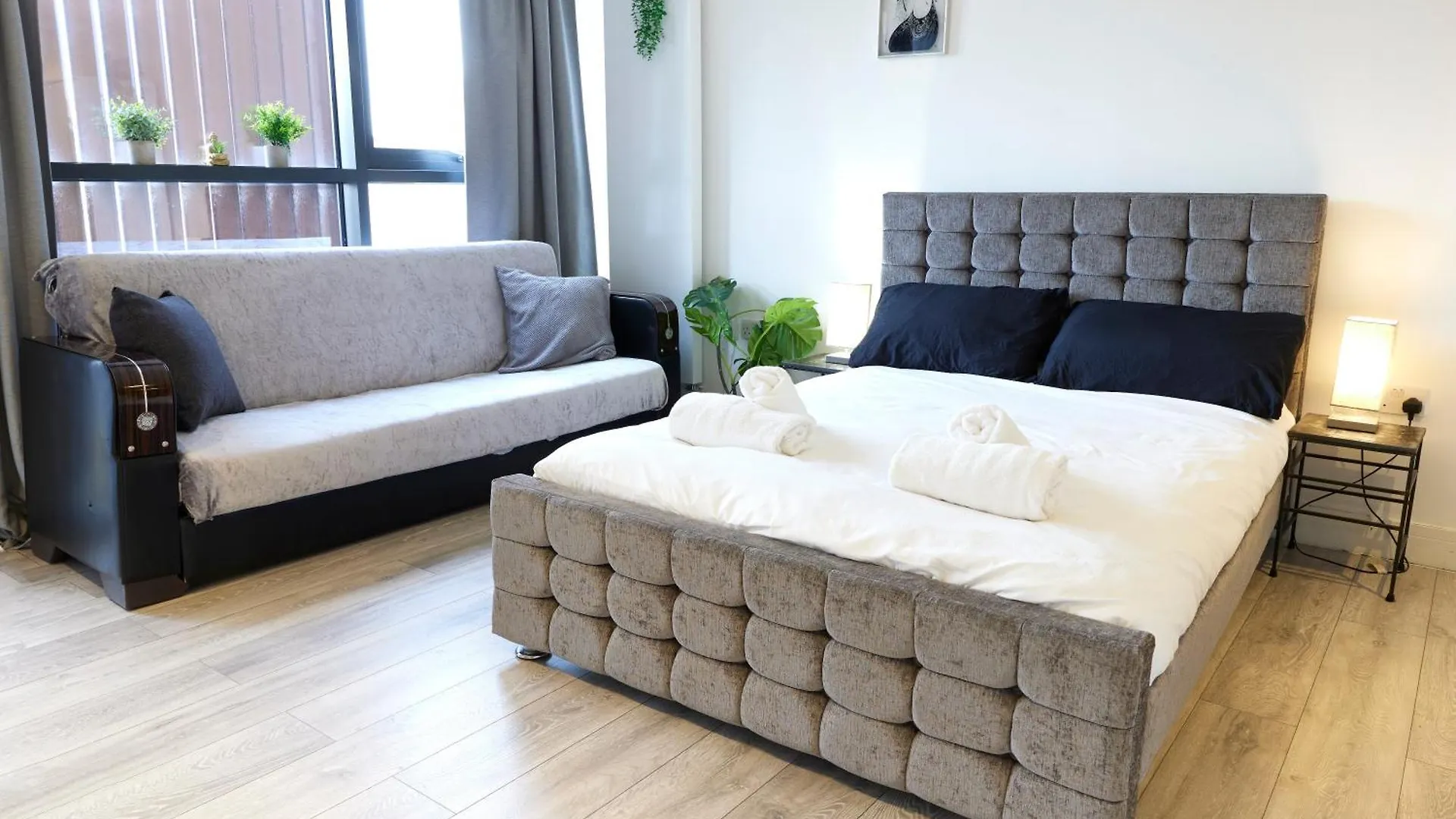 Shoreditch / Brick Lane - Studio London 0*,  United Kingdom